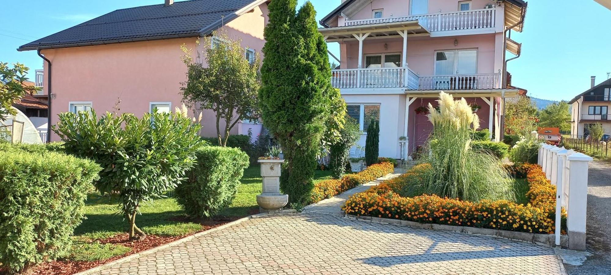 Holiday Home Peaceful Retreat Visoko Exteriér fotografie