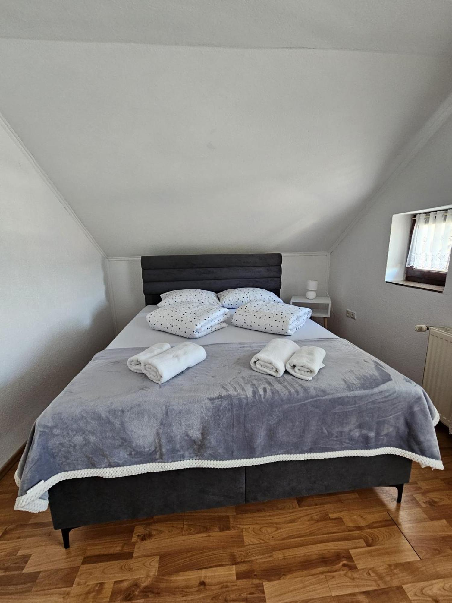 Holiday Home Peaceful Retreat Visoko Exteriér fotografie
